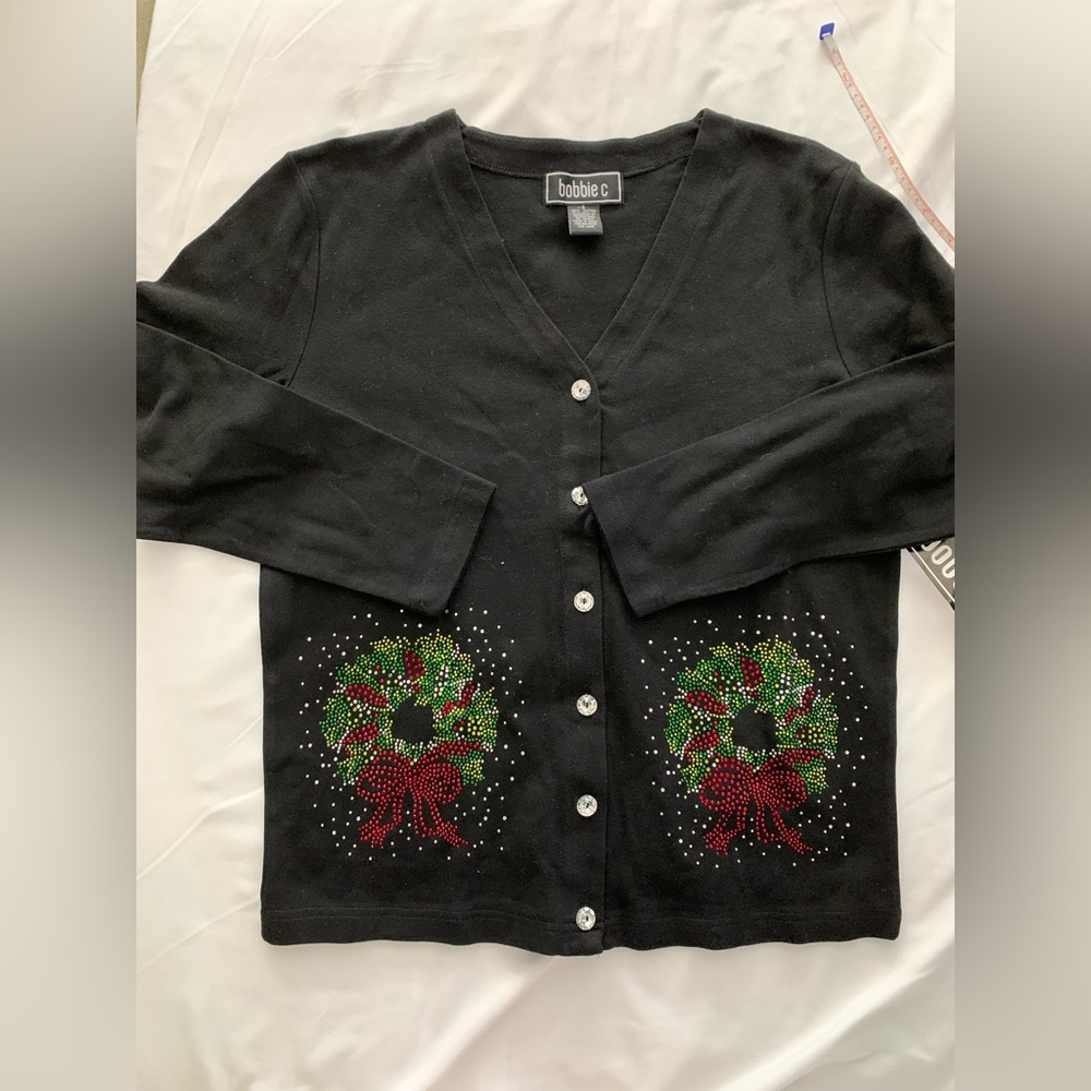 Bobbie C Christmas cardigan…..size Small….NWT